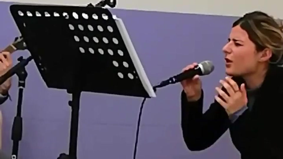 Ceramiche a mezzanotte..___ed è così che perdi anche la fede..__Rita Angelelli_ Lucia Spitoni_HD
